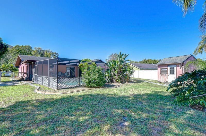 Active With Contract: $299,900 (3 beds, 2 baths, 1541 Square Feet)