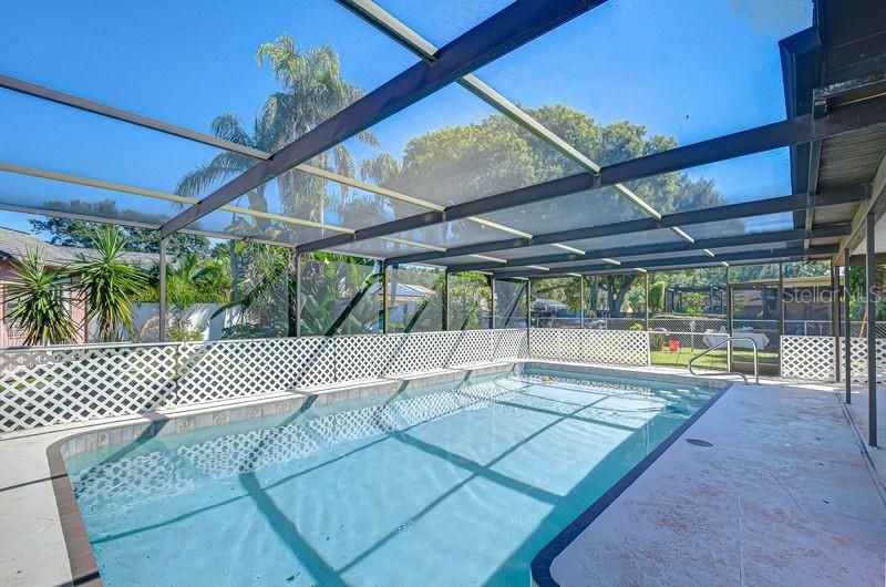 Active With Contract: $299,900 (3 beds, 2 baths, 1541 Square Feet)