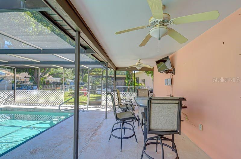 Active With Contract: $299,900 (3 beds, 2 baths, 1541 Square Feet)