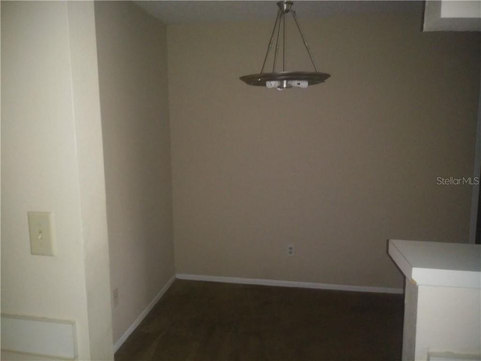 For Rent: $1,250 (1 beds, 1 baths, 662 Square Feet)