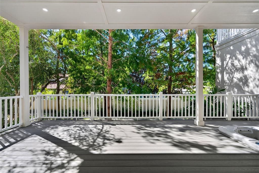 合同活跃: $1,895,000 (4 贝兹, 3 浴室, 3059 平方英尺)