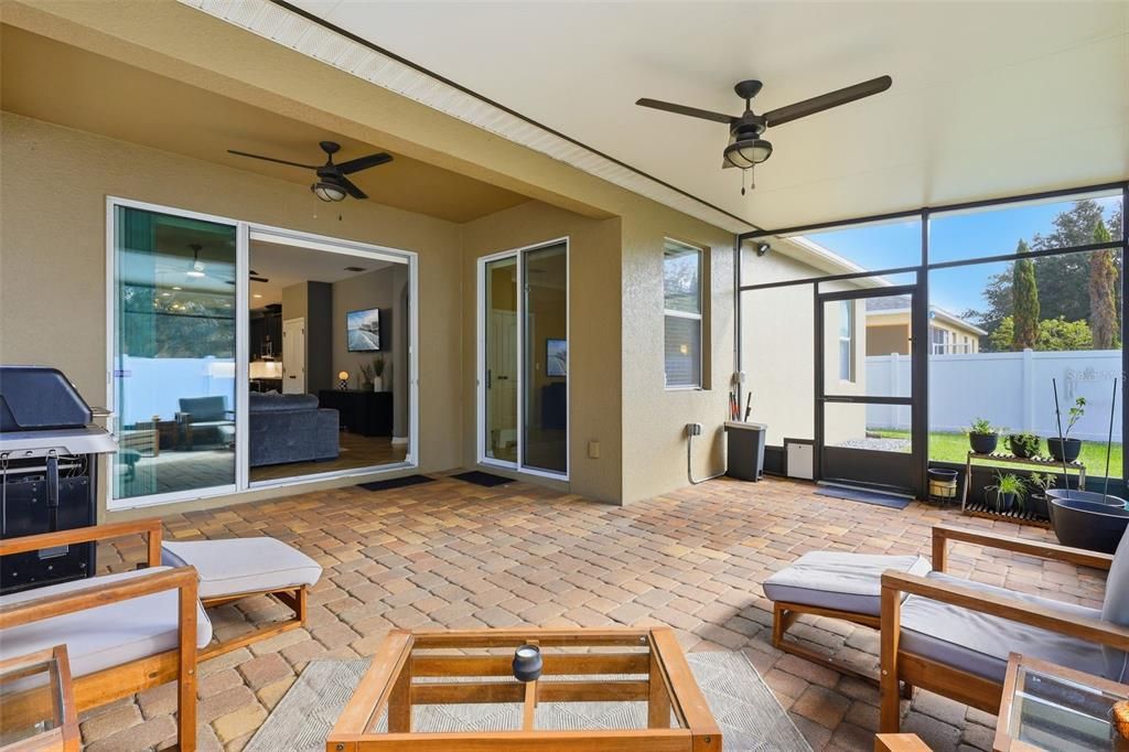 For Sale: $479,000 (4 beds, 2 baths, 2112 Square Feet)