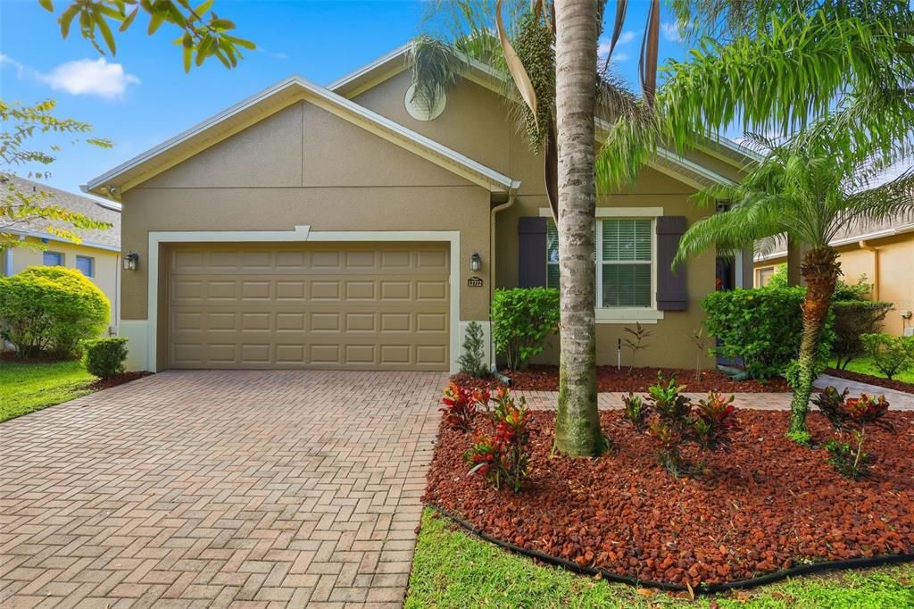 For Sale: $479,000 (4 beds, 2 baths, 2112 Square Feet)