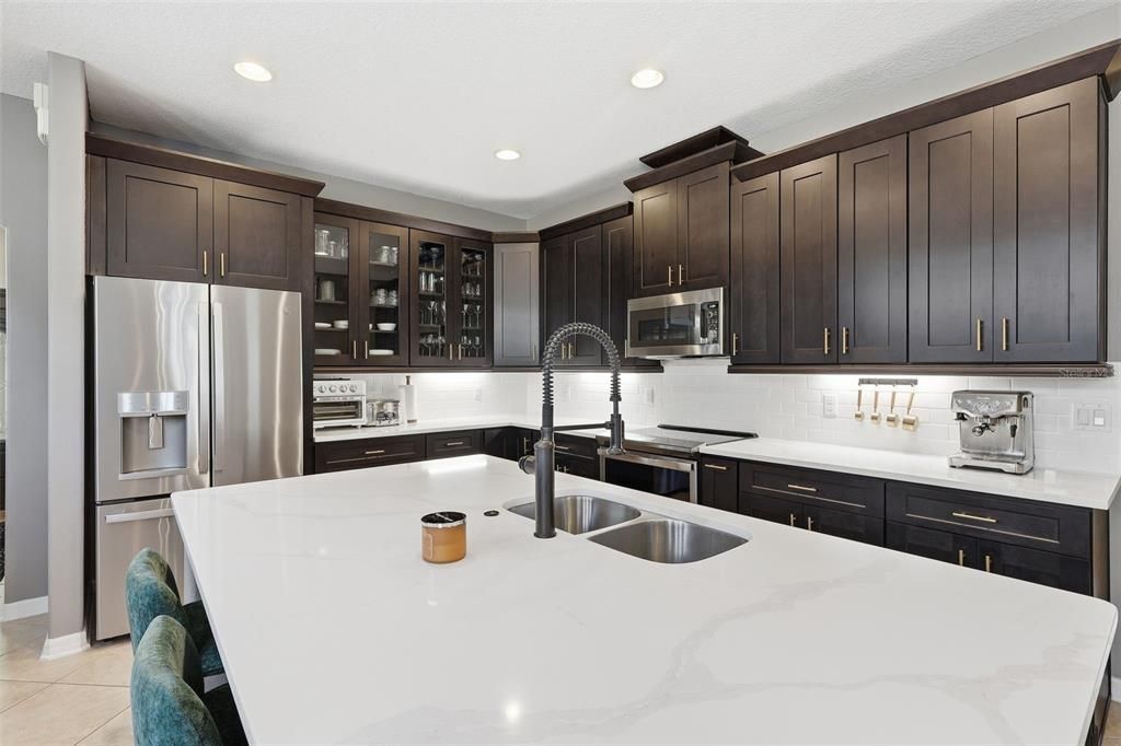 For Sale: $479,000 (4 beds, 2 baths, 2112 Square Feet)