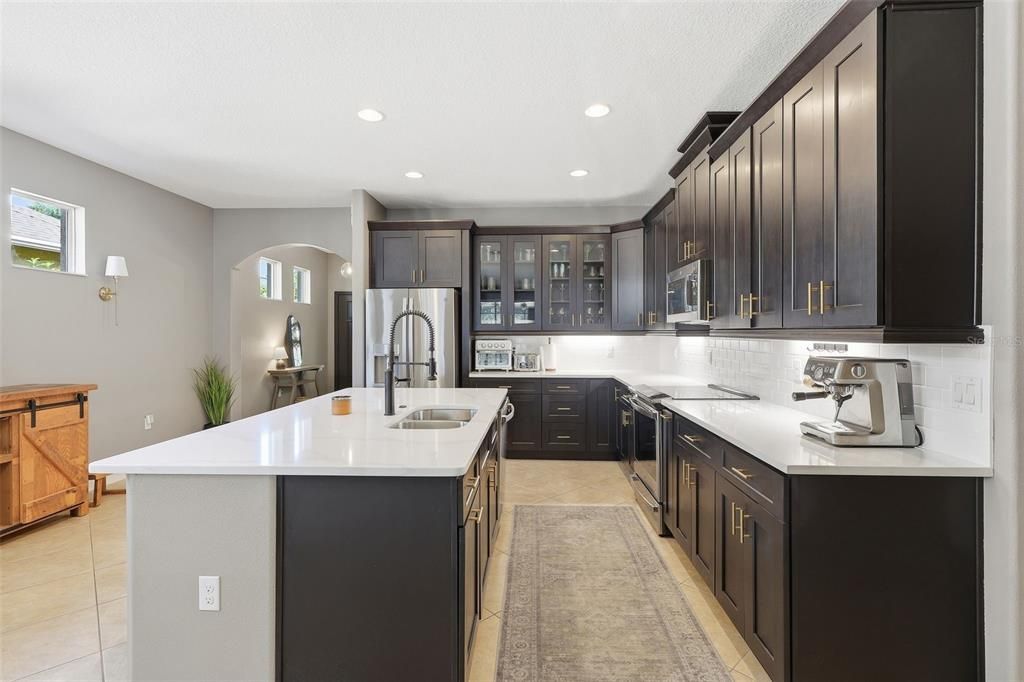 For Sale: $479,000 (4 beds, 2 baths, 2112 Square Feet)