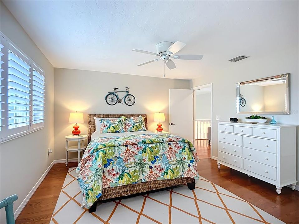 待售: $2,485,000 (3 贝兹, 3 浴室, 2570 平方英尺)