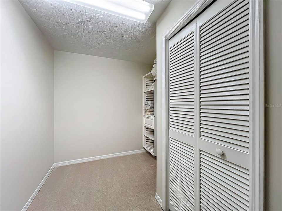 待售: $2,485,000 (3 贝兹, 3 浴室, 2570 平方英尺)