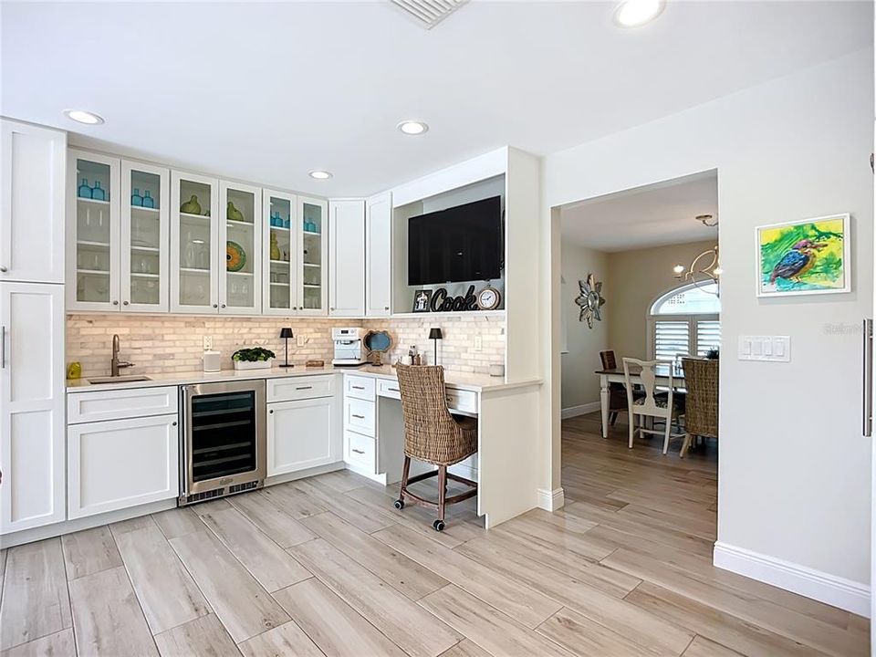 待售: $2,485,000 (3 贝兹, 3 浴室, 2570 平方英尺)