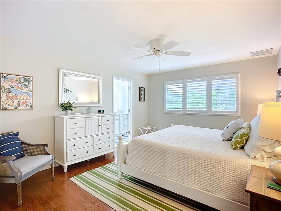 待售: $2,485,000 (3 贝兹, 3 浴室, 2570 平方英尺)