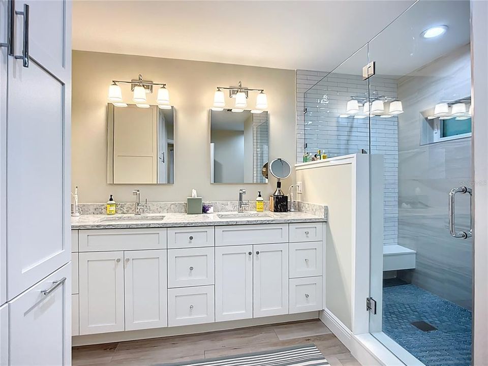 待售: $2,485,000 (3 贝兹, 3 浴室, 2570 平方英尺)