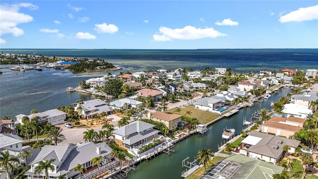 待售: $2,485,000 (3 贝兹, 3 浴室, 2570 平方英尺)