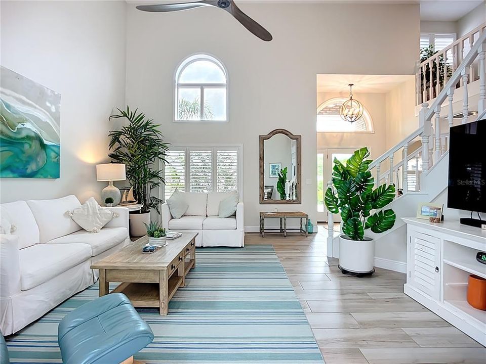 待售: $2,485,000 (3 贝兹, 3 浴室, 2570 平方英尺)