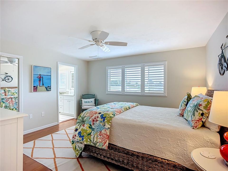 待售: $2,485,000 (3 贝兹, 3 浴室, 2570 平方英尺)