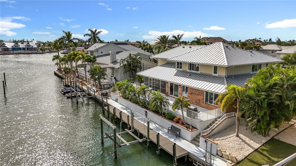 待售: $2,485,000 (3 贝兹, 3 浴室, 2570 平方英尺)