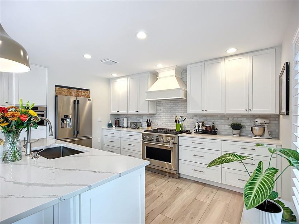 待售: $2,485,000 (3 贝兹, 3 浴室, 2570 平方英尺)