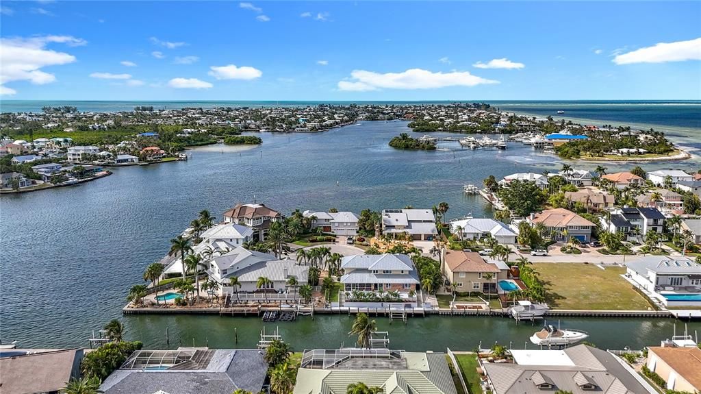 待售: $2,485,000 (3 贝兹, 3 浴室, 2570 平方英尺)