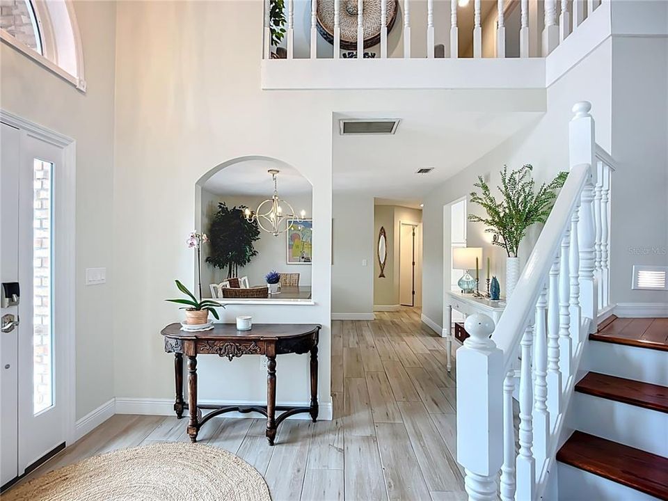 待售: $2,485,000 (3 贝兹, 3 浴室, 2570 平方英尺)