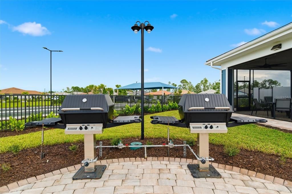 Active With Contract: $299,900 (2 beds, 2 baths, 1654 Square Feet)