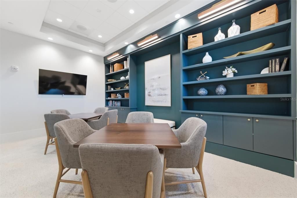 Active With Contract: $299,900 (2 beds, 2 baths, 1654 Square Feet)