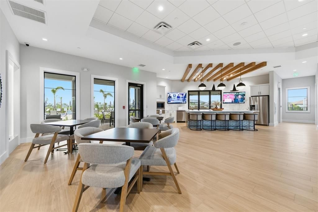 Active With Contract: $299,900 (2 beds, 2 baths, 1654 Square Feet)