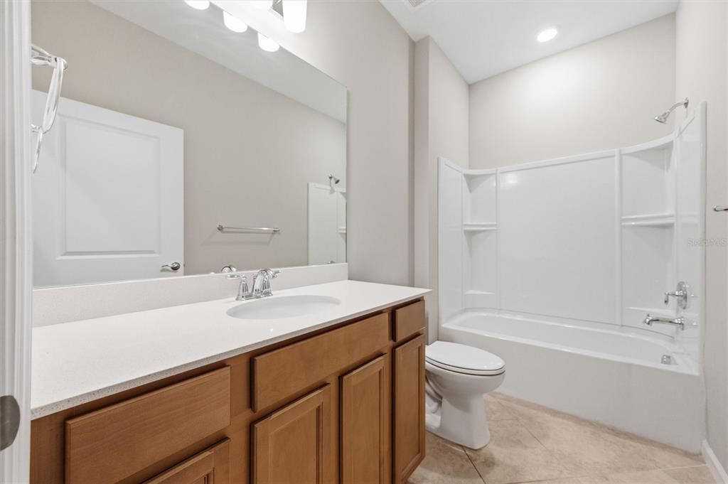 Active With Contract: $299,900 (2 beds, 2 baths, 1654 Square Feet)