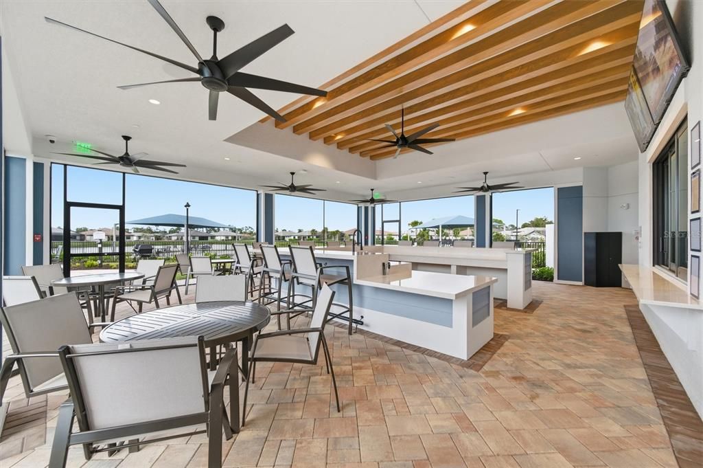 Active With Contract: $299,900 (2 beds, 2 baths, 1654 Square Feet)