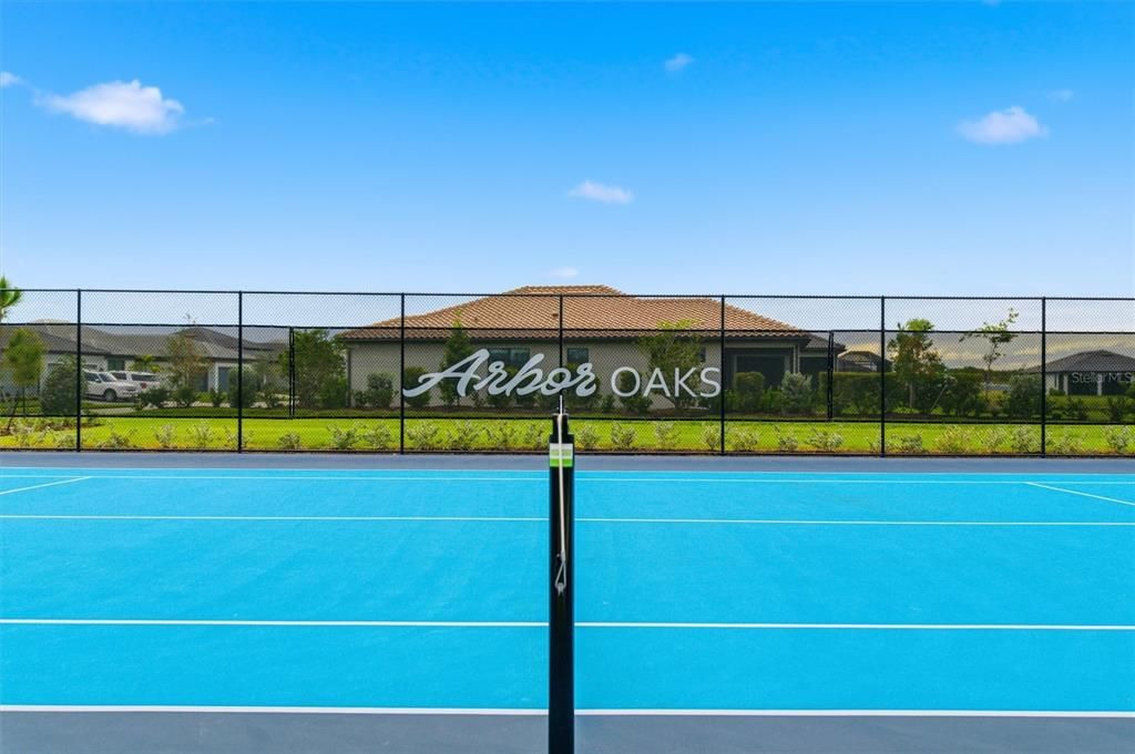 Active With Contract: $299,900 (2 beds, 2 baths, 1654 Square Feet)