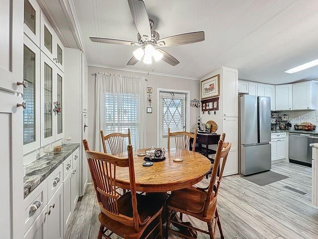 Под контрактом: $194,900 (2 спален, 2 ванн, 1108 Квадратных фут)