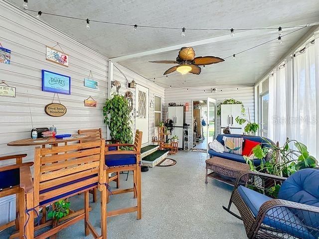 Под контрактом: $194,900 (2 спален, 2 ванн, 1108 Квадратных фут)