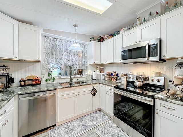 Под контрактом: $194,900 (2 спален, 2 ванн, 1108 Квадратных фут)