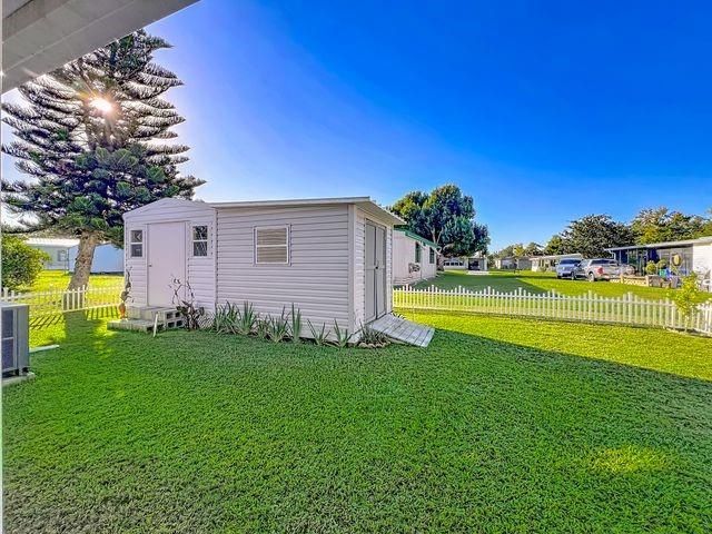 Под контрактом: $194,900 (2 спален, 2 ванн, 1108 Квадратных фут)