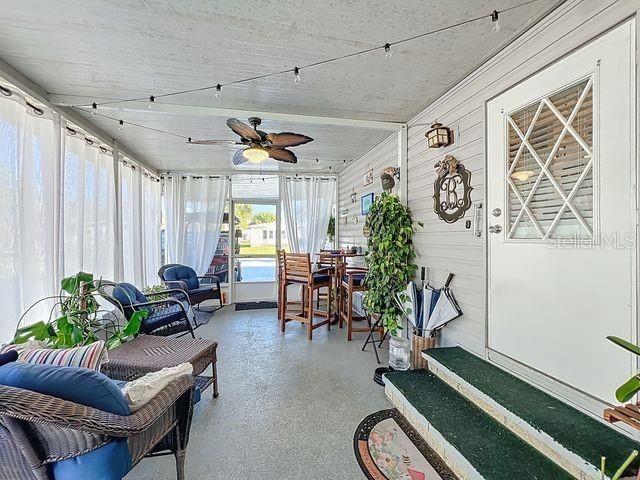 Под контрактом: $194,900 (2 спален, 2 ванн, 1108 Квадратных фут)