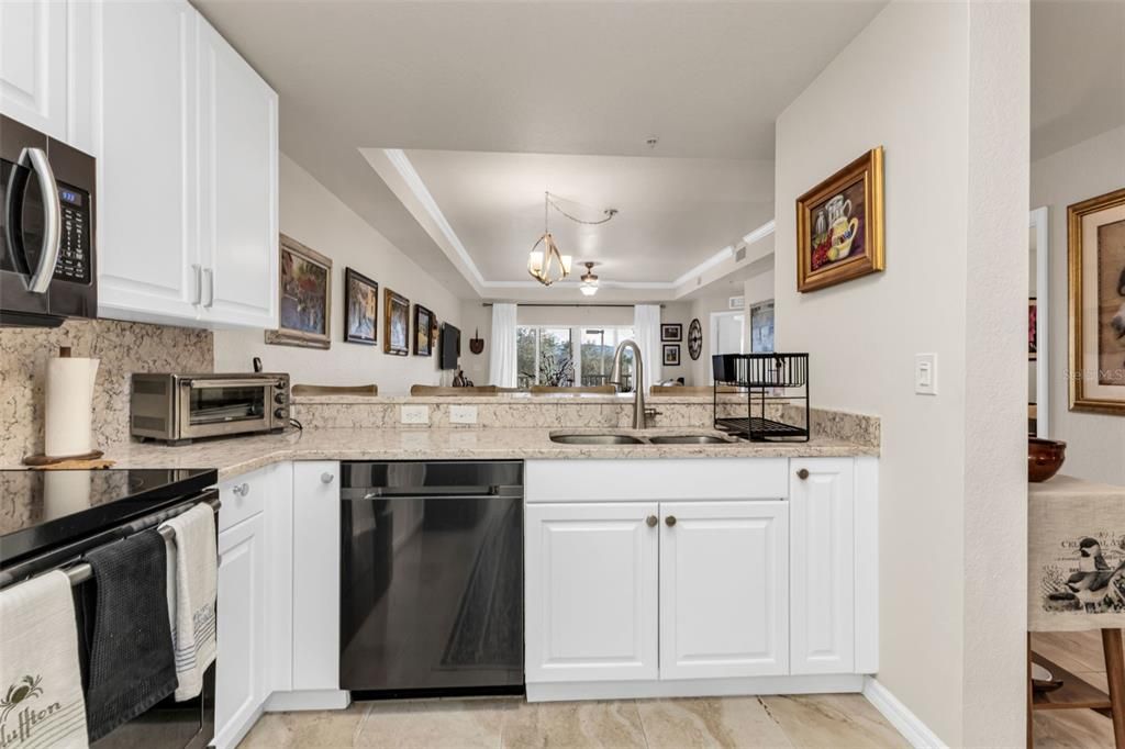 En Venta: $325,000 (2 camas, 2 baños, 1381 Pies cuadrados)