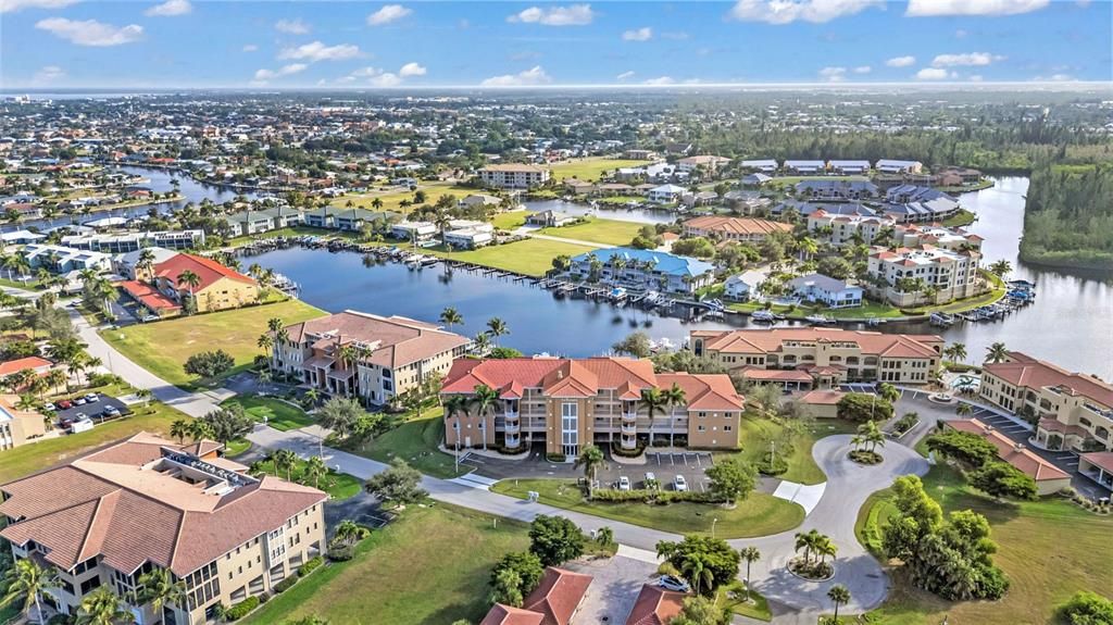 En Venta: $325,000 (2 camas, 2 baños, 1381 Pies cuadrados)