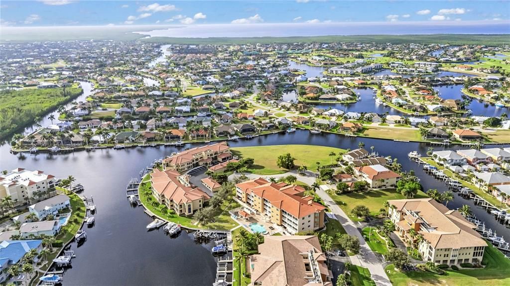 En Venta: $325,000 (2 camas, 2 baños, 1381 Pies cuadrados)