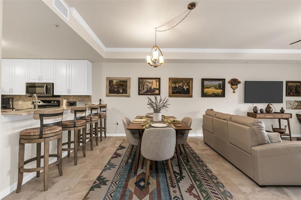 En Venta: $325,000 (2 camas, 2 baños, 1381 Pies cuadrados)