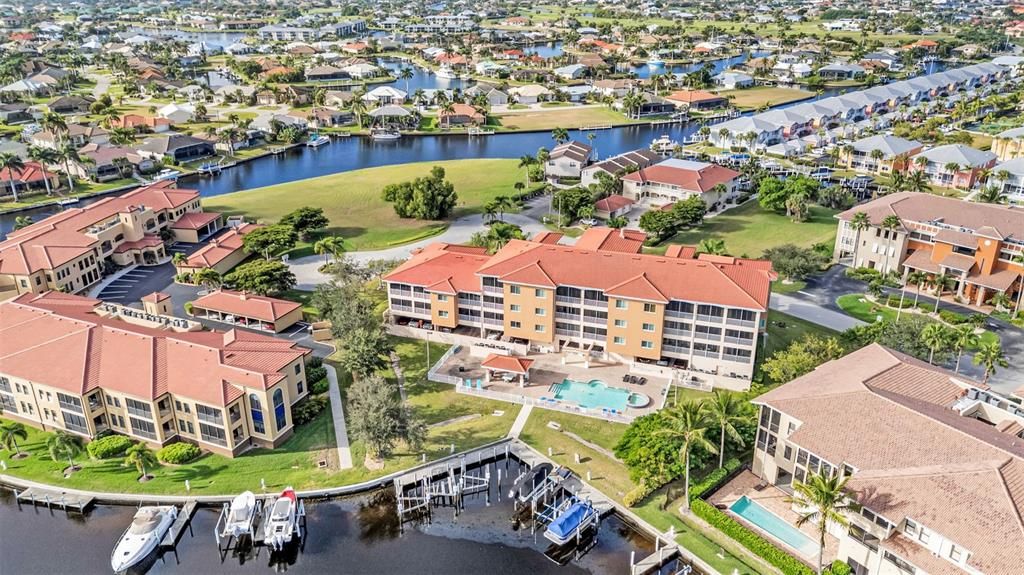 En Venta: $325,000 (2 camas, 2 baños, 1381 Pies cuadrados)