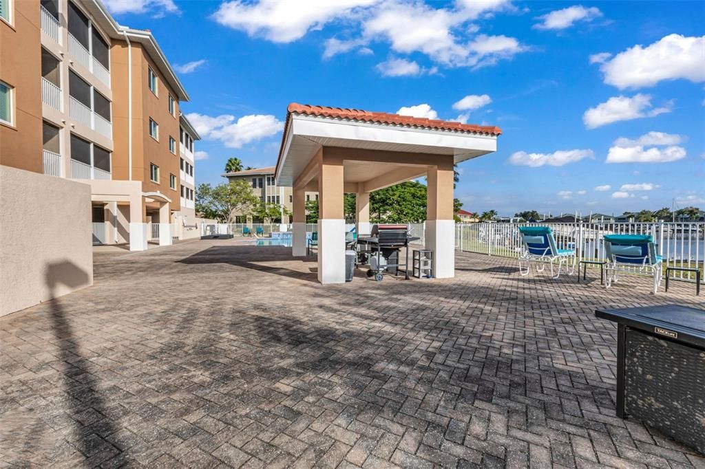 En Venta: $325,000 (2 camas, 2 baños, 1381 Pies cuadrados)