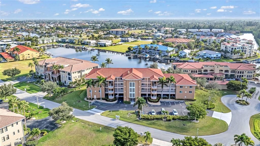 En Venta: $325,000 (2 camas, 2 baños, 1381 Pies cuadrados)