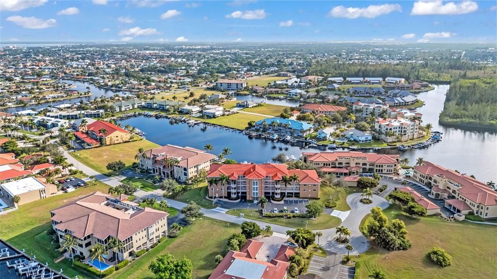 En Venta: $325,000 (2 camas, 2 baños, 1381 Pies cuadrados)