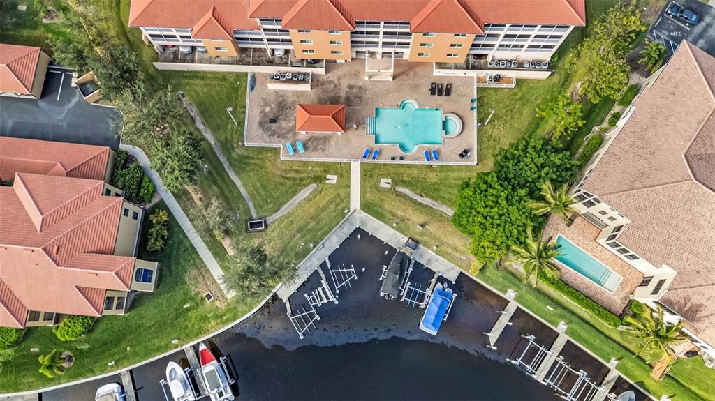 En Venta: $325,000 (2 camas, 2 baños, 1381 Pies cuadrados)