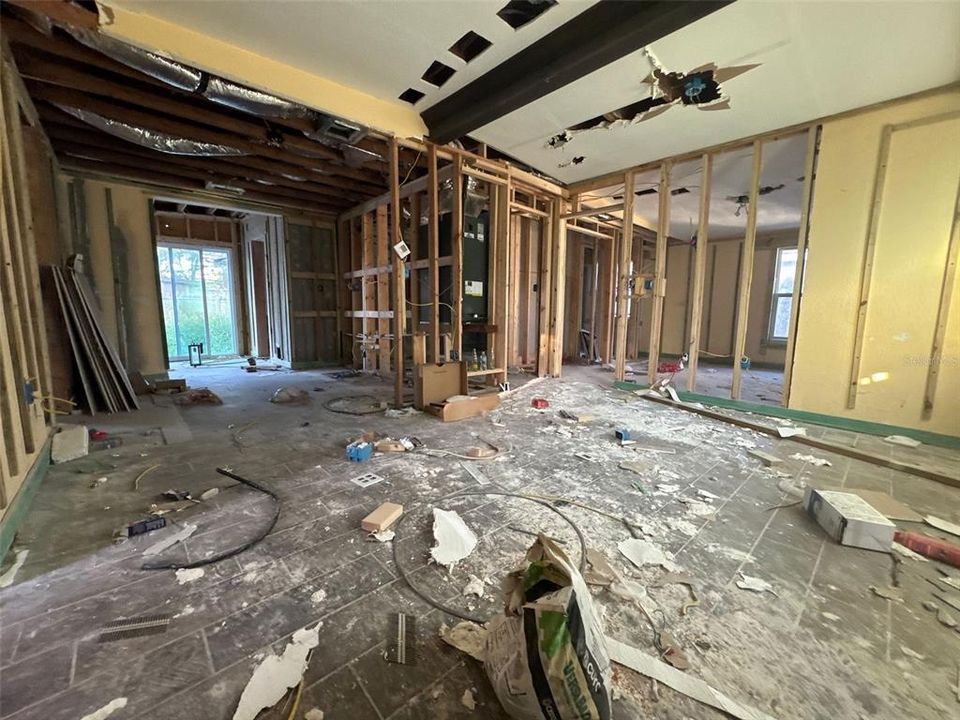 En Venta: $97,000 (3 camas, 2 baños, 1105 Pies cuadrados)