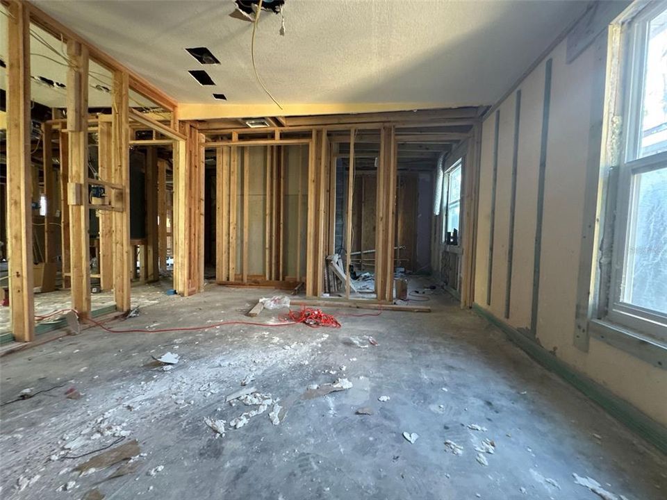 En Venta: $97,000 (3 camas, 2 baños, 1105 Pies cuadrados)