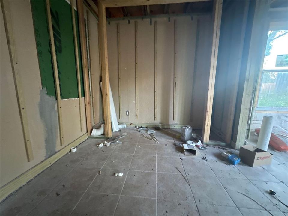 En Venta: $97,000 (3 camas, 2 baños, 1105 Pies cuadrados)