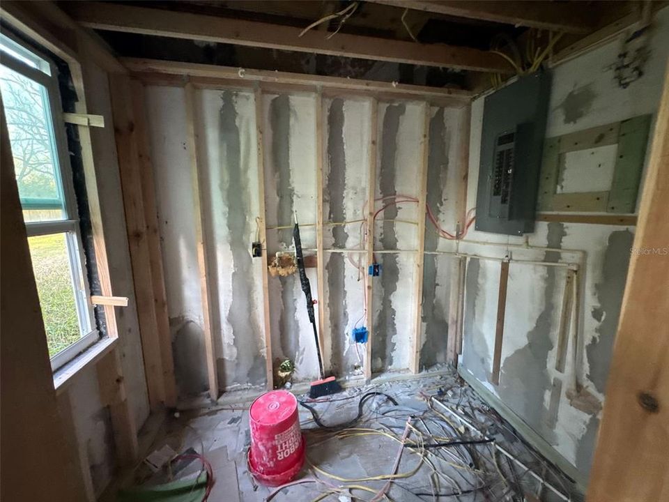 En Venta: $97,000 (3 camas, 2 baños, 1105 Pies cuadrados)