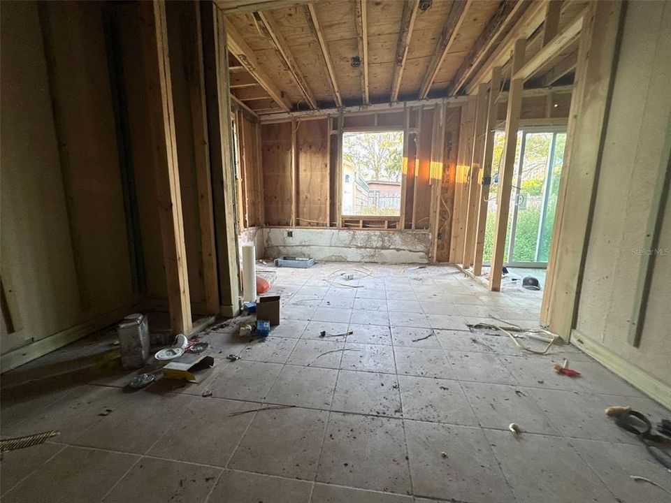 En Venta: $97,000 (3 camas, 2 baños, 1105 Pies cuadrados)