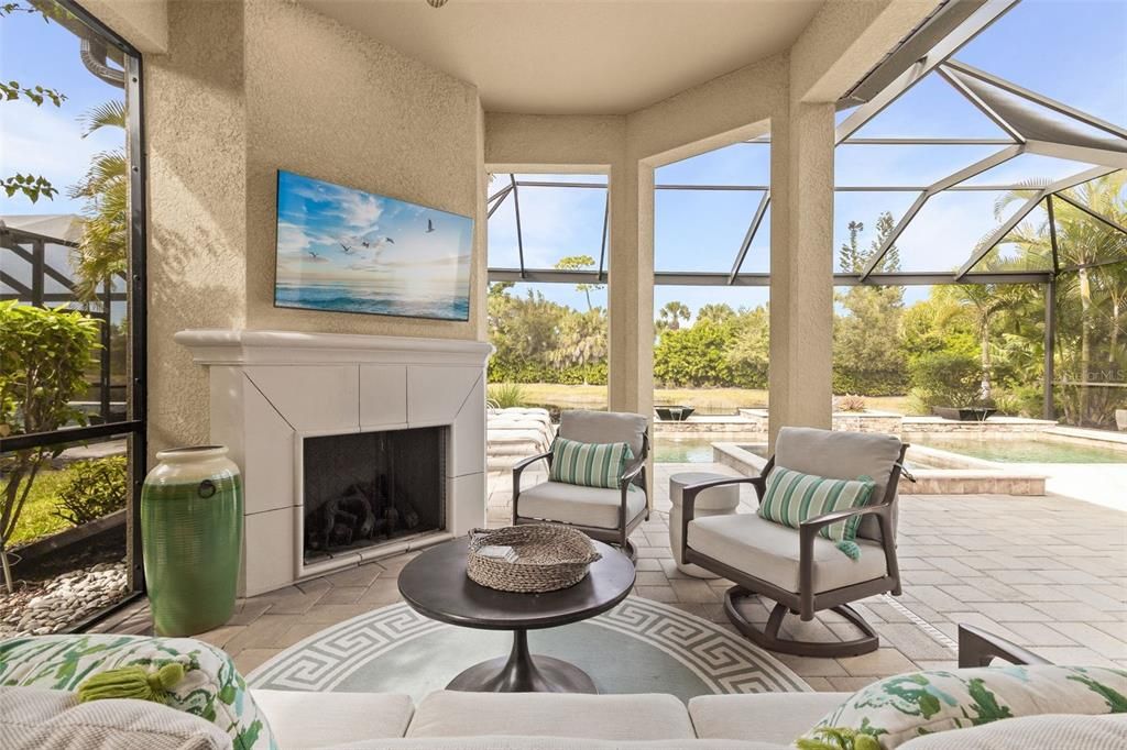 For Sale: $1,089,000 (3 beds, 3 baths, 2323 Square Feet)