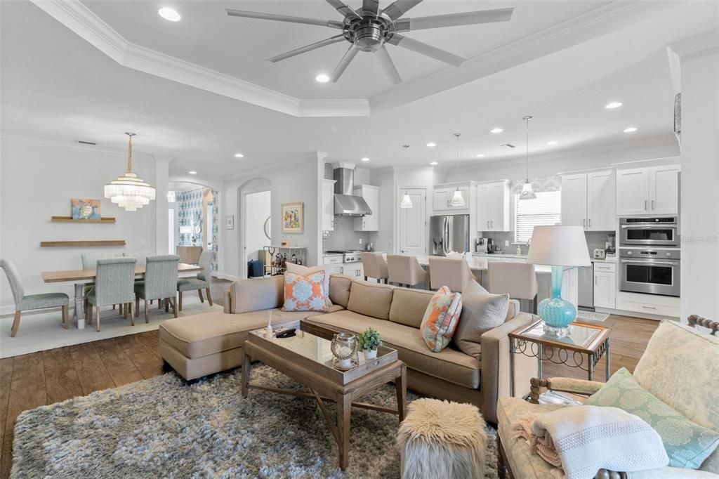 For Sale: $1,089,000 (3 beds, 3 baths, 2323 Square Feet)