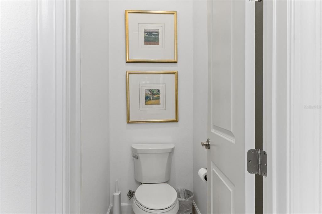 For Sale: $1,089,000 (3 beds, 3 baths, 2323 Square Feet)