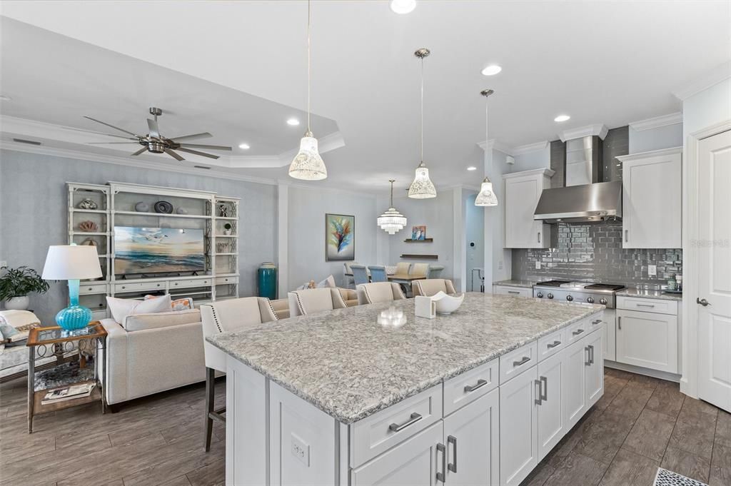 For Sale: $1,089,000 (3 beds, 3 baths, 2323 Square Feet)